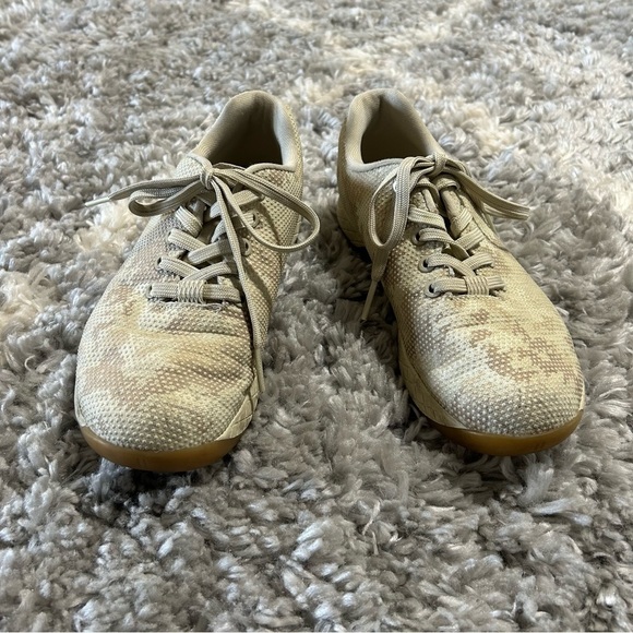 Nobull Camo Trainer in Limestone sz 8 - Picture 2 of 8